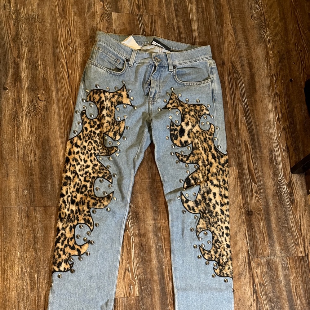 Moschino Couture Studded Light Wash Leopard Print Flame Denim Jeans Size 29